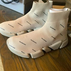 BRAND NEW Balenciaga Speed  2.0 Sneakers with all over logo.